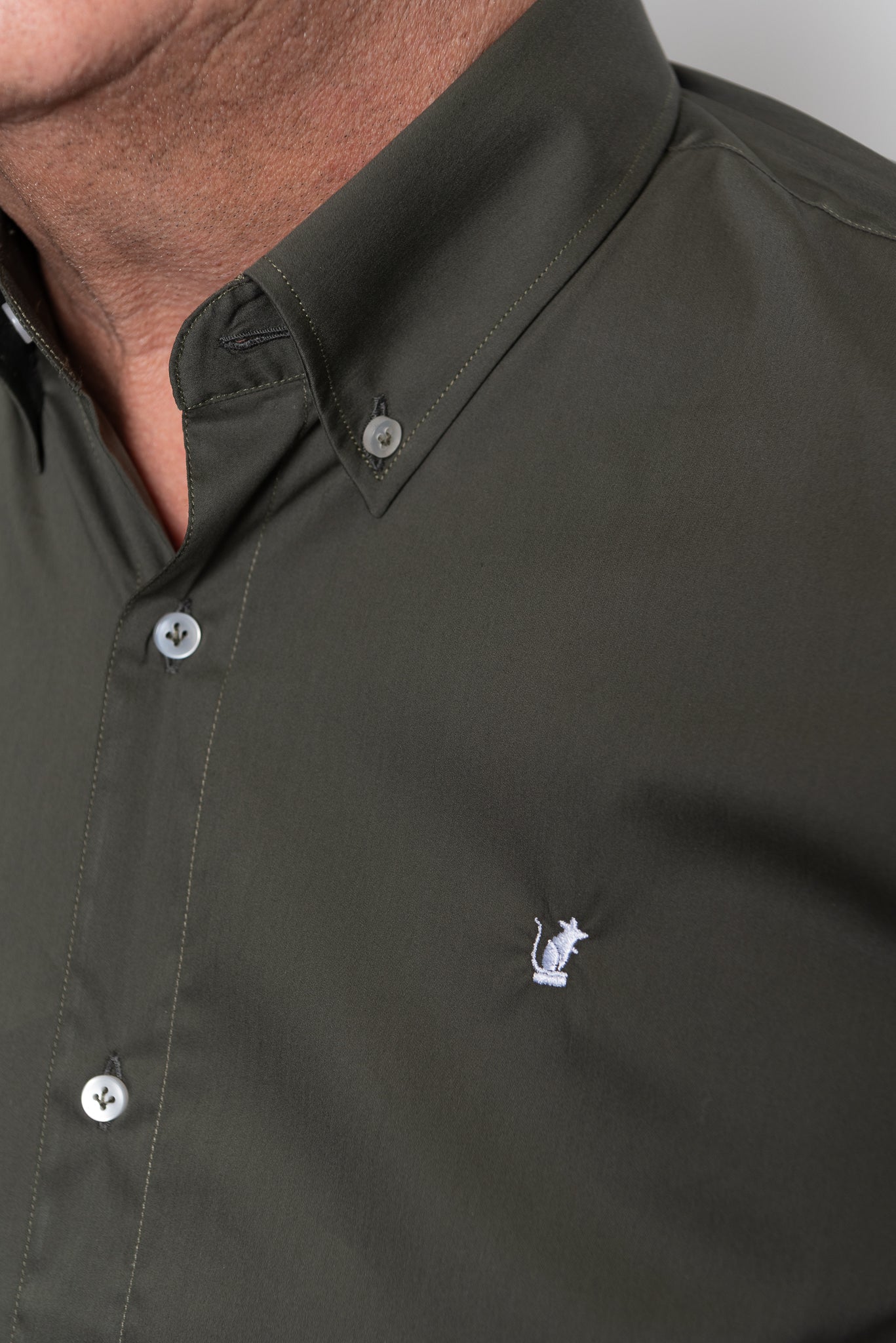 Camicia verde v022 Ratòn (mini logo)